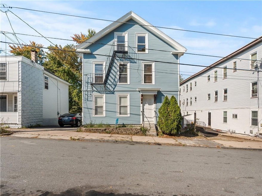 62 Branch St, Pawtucket, RI 02860 - photo 1