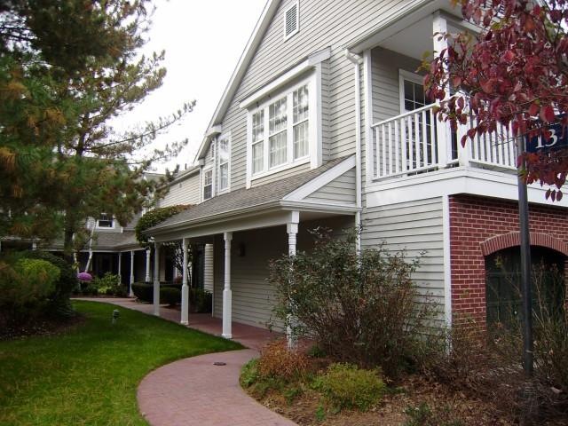 165 Mayfield Dr, Trumbull, CT 06611 - photo 1