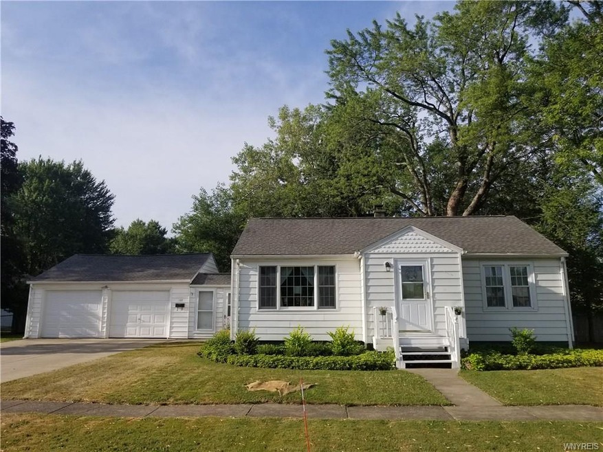 121 Spencer Ave, North Tonawanda, NY 14120 - photo 1