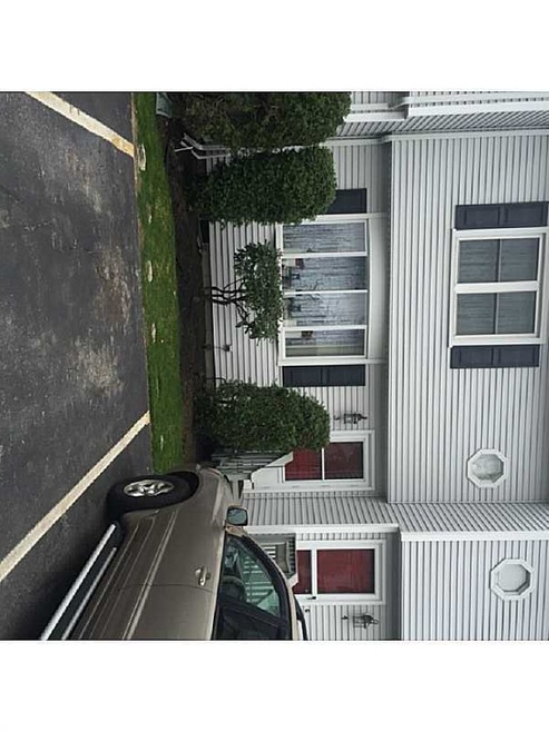 23 Benefit St unit 3, Warwick, RI 02886 - photo 1