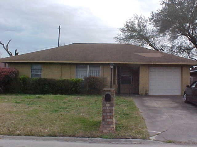 3056 Briarwick Ln, Houston, TX 77093 - photo 1