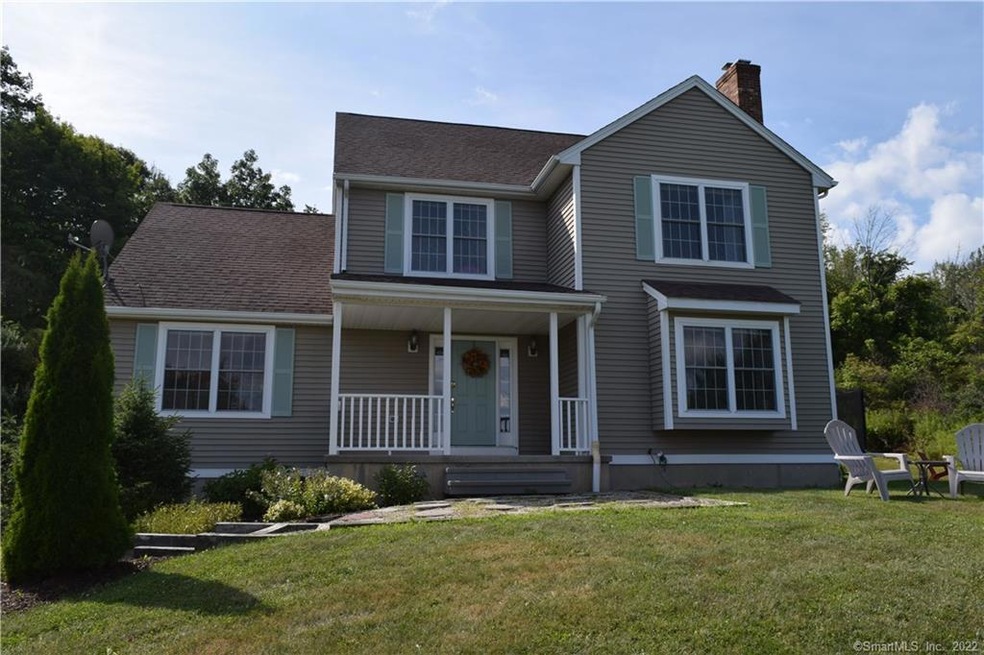 521 Wimbledon Gate N, Torrington, CT 06790 - photo 1