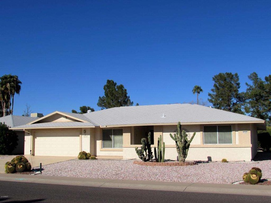 9722 W Lindgren Ave, Sun City, AZ 85373 - photo 1