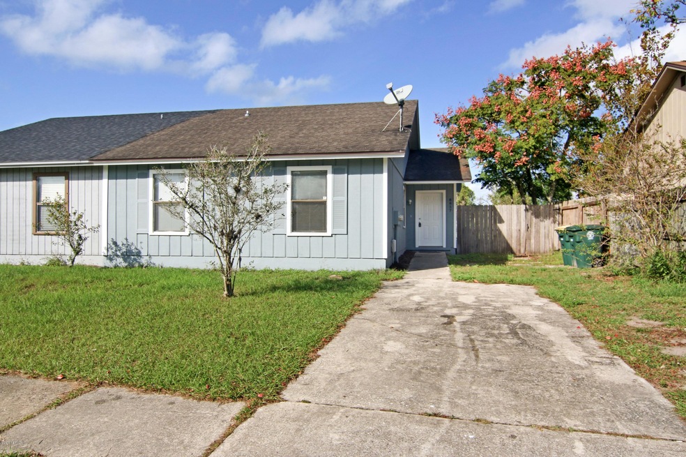 8857 Ivey Rd, Jacksonville, FL 32216 - photo 1