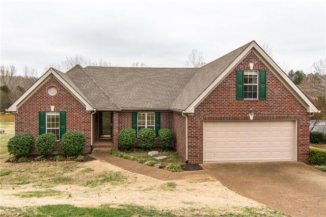 Welcome home!  You will love having all the bedrooms on the main floor!  You will love the neighborhood as well and the convenience to Mount Juliet or Hermitage!