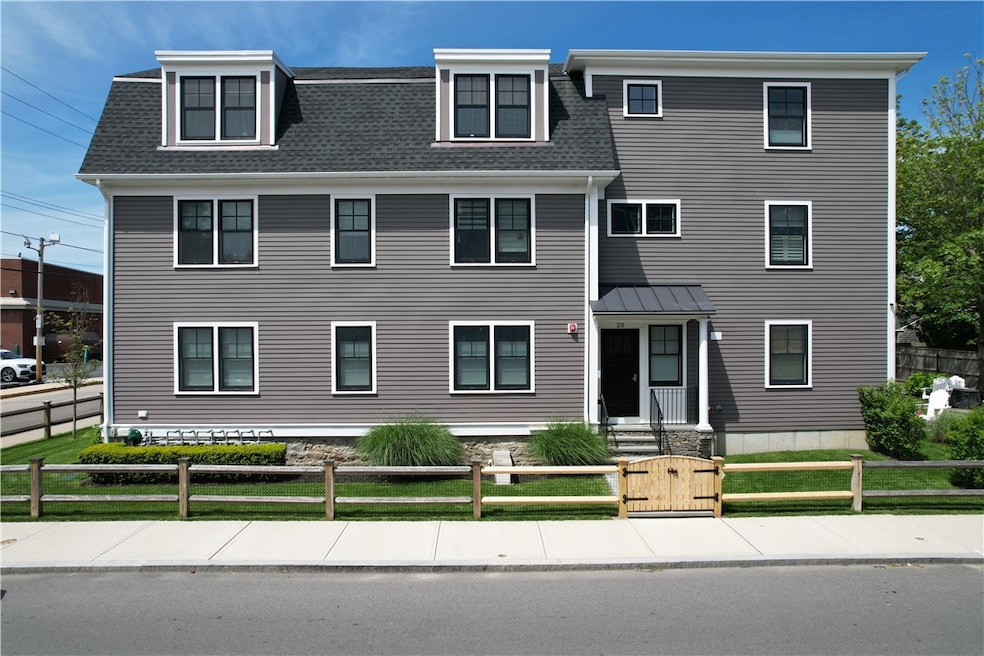 20 E Bowery St unit 3B, Newport, RI 02840 - photo 1