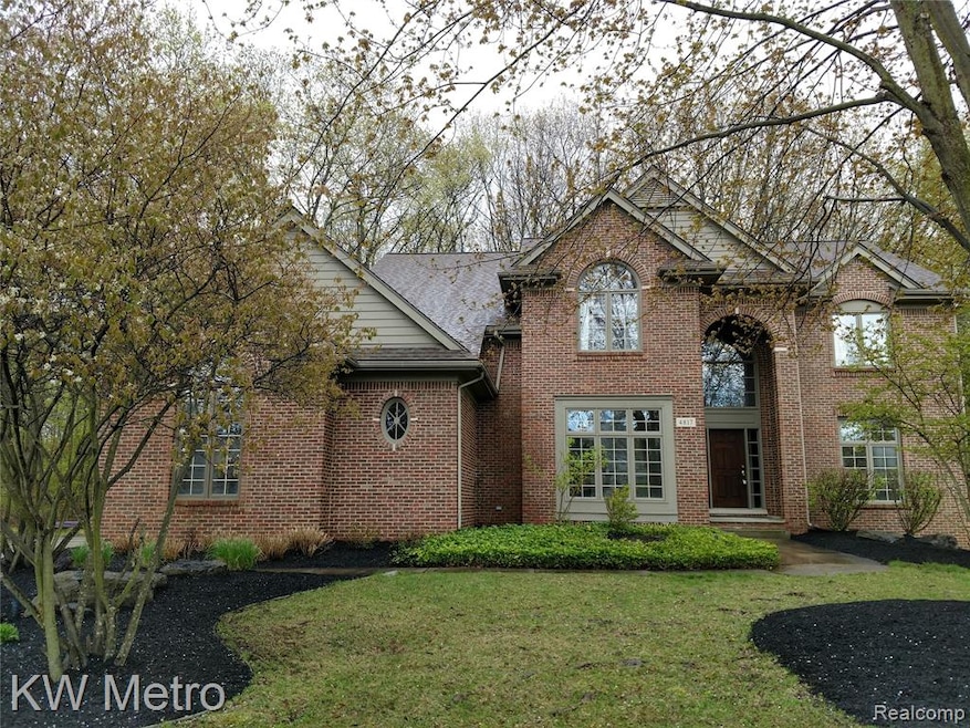 4817 Autumn Hill Ct, West Bloomfield, MI 48323 - photo 1