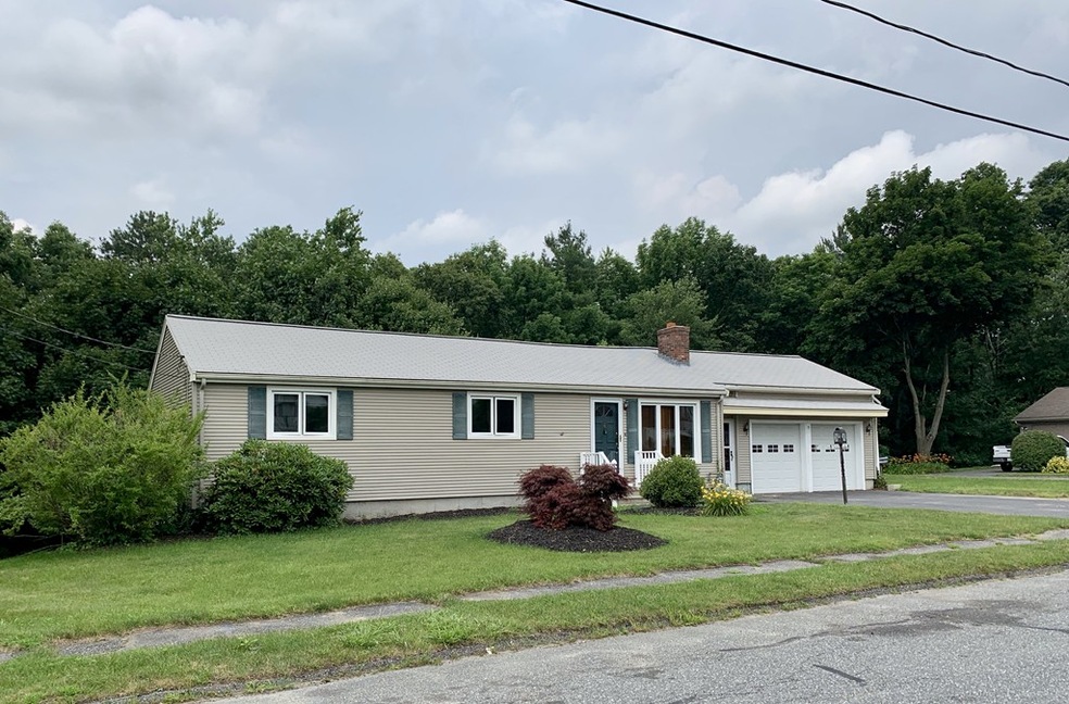 9 State St, Shrewsbury, MA 01545 - photo 1