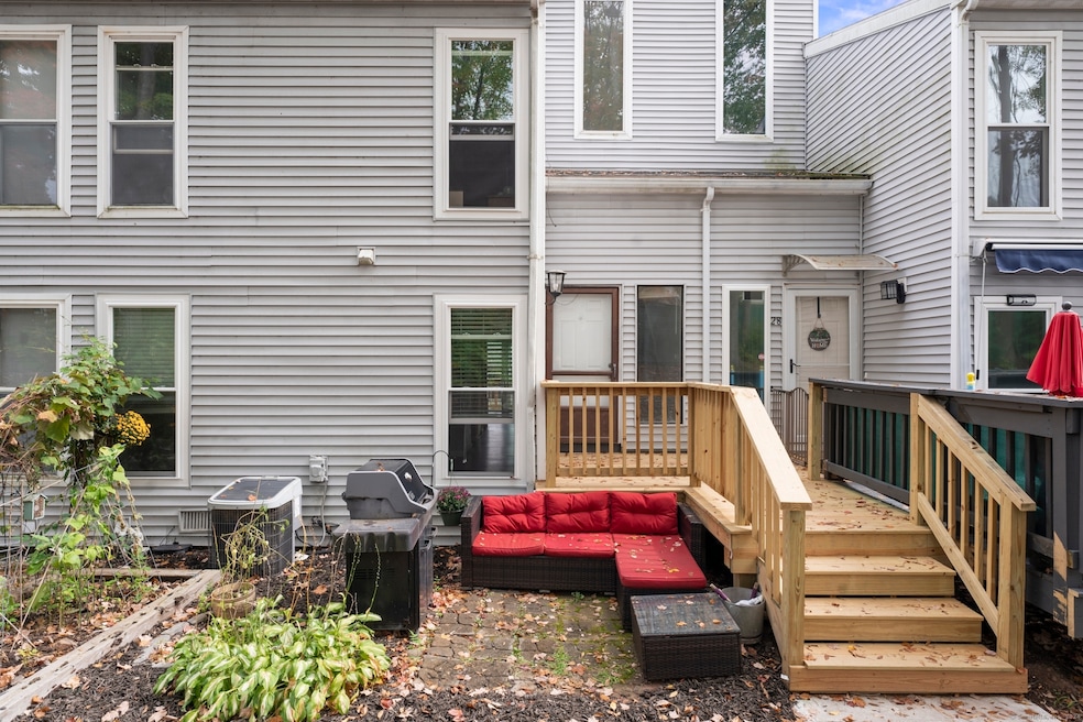 26 Glenview Dr unit 26, Cromwell, CT 06416 - photo 1