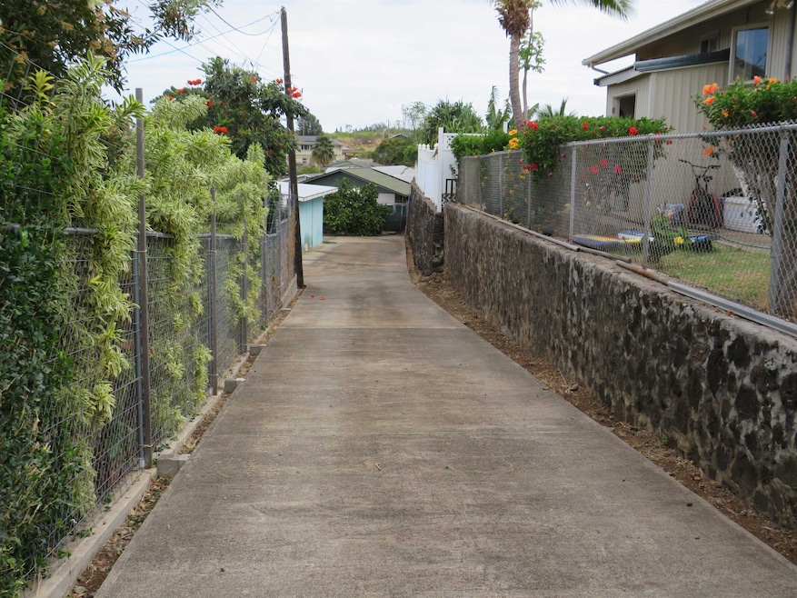 129 Kumano Dr, Makawao, HI 96768 - photo 1