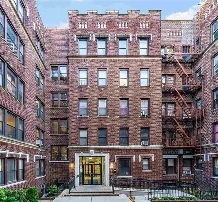 277 Harrison Ave unit E5, Jersey City, NJ 07304 - photo 1