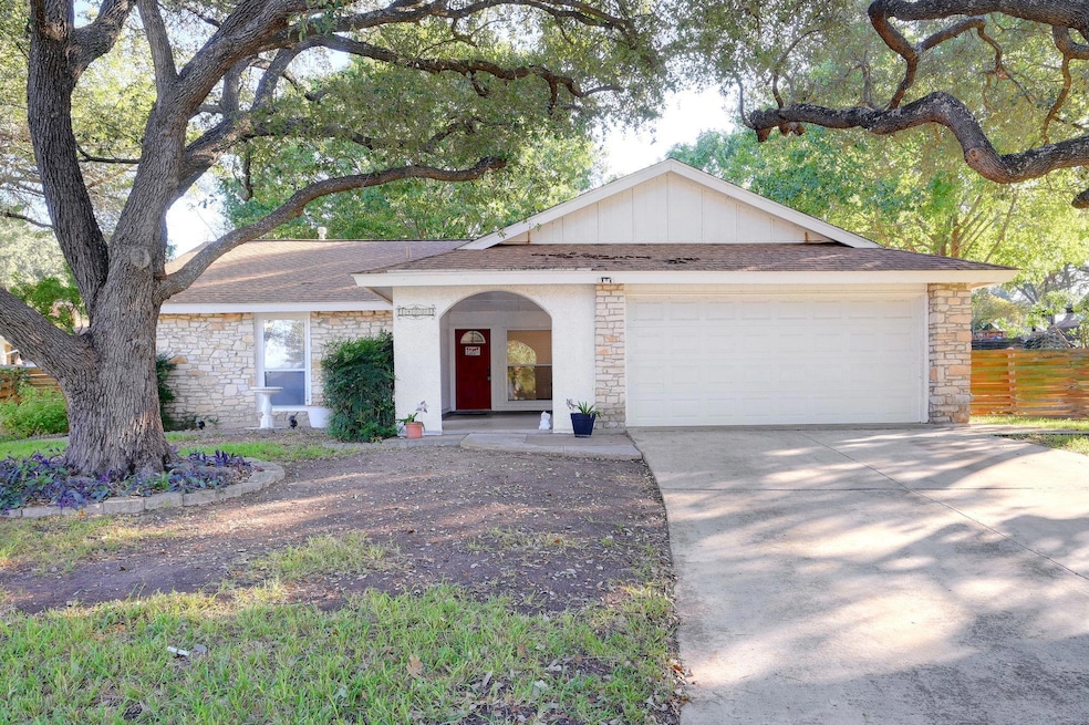 14003 Libra Ln, Universal City, TX 78148 - photo 1
