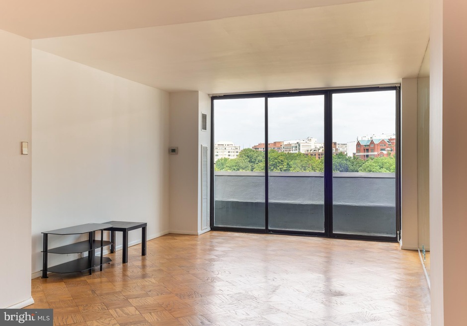 Watergate West Residences unit 805, Washington, DC 20037 - photo 1