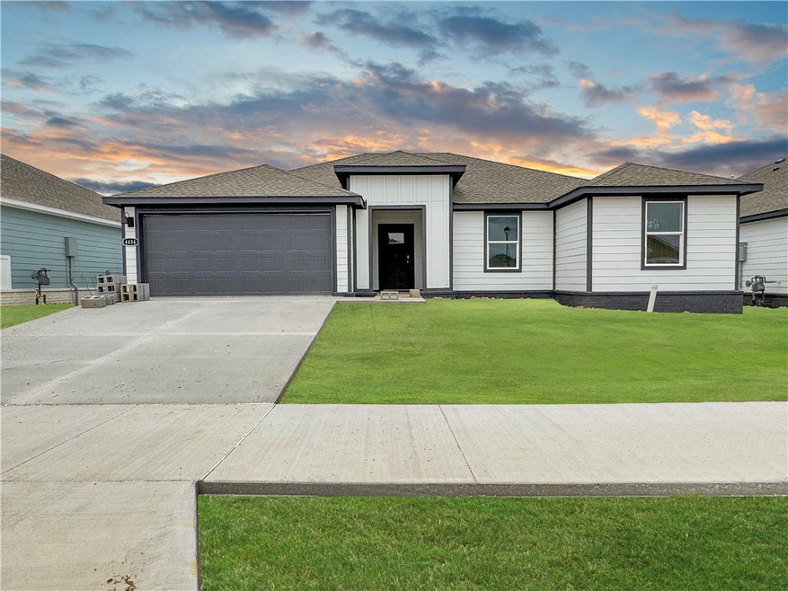 Sensational Scott Plan in Aidens Place.