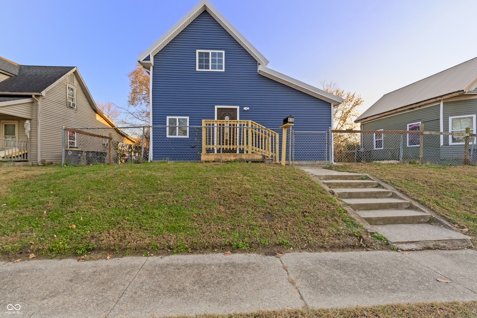 614 E 7th St, Seymour, IN 47274 - photo 1