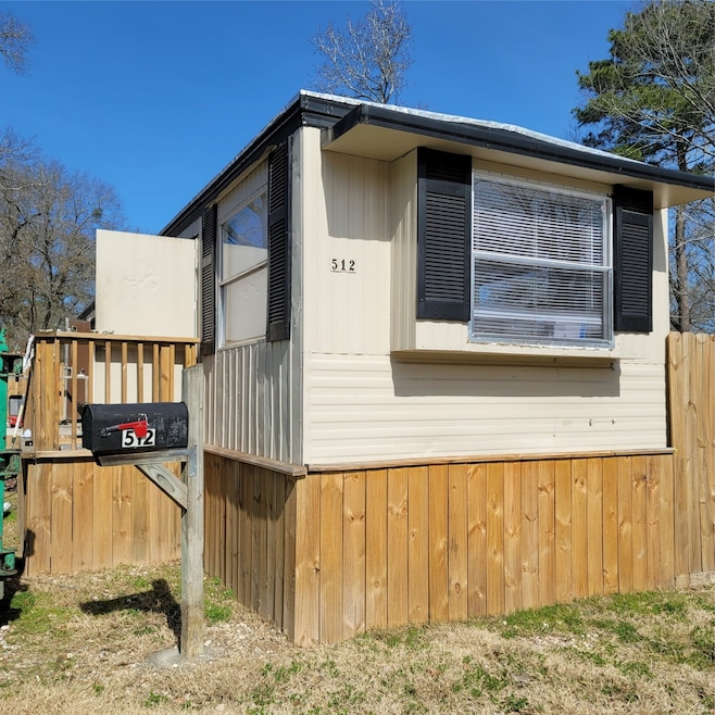 31831 Cates St unit A, Pinehurst, TX 77362 - photo 1