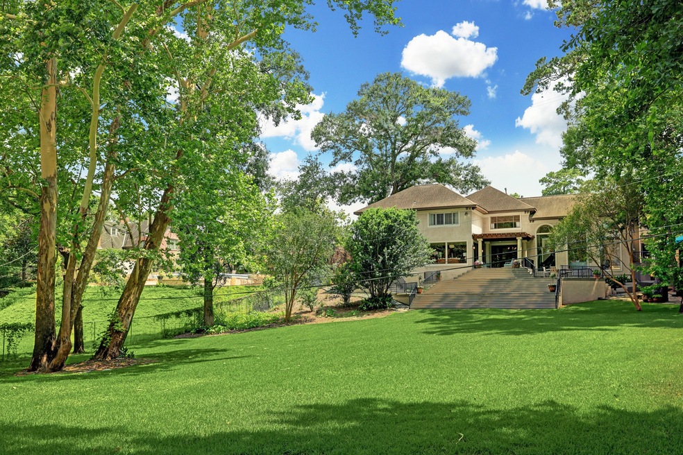 7626 River Point Dr, Houston, TX 77063 - photo 1