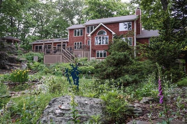 30 Fox Run Rd, Croton On Hudson, NY 10520 - photo 1