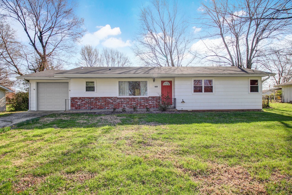 306 N Fairway Ave, Nixa, MO 65714 - photo 1