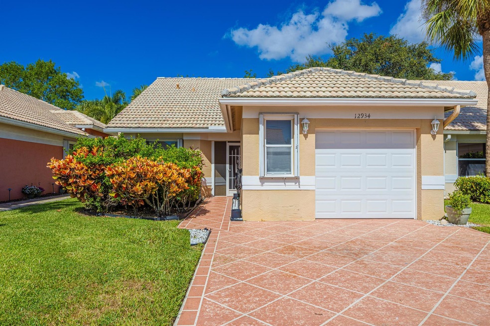 Sold $300,000 • Co-Listing Agent