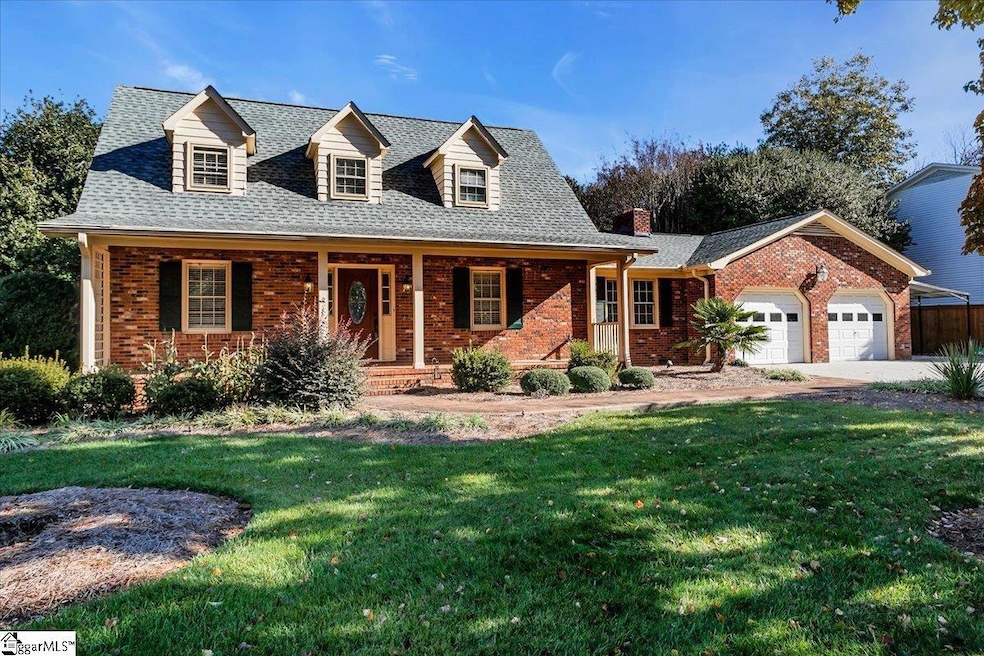 307 Devenger Rd, Greer, SC 29650 - photo 1