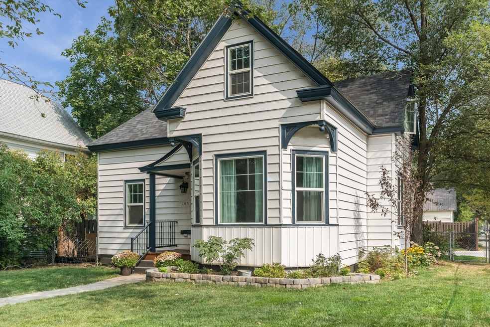 145 3rd Ave E (2)
