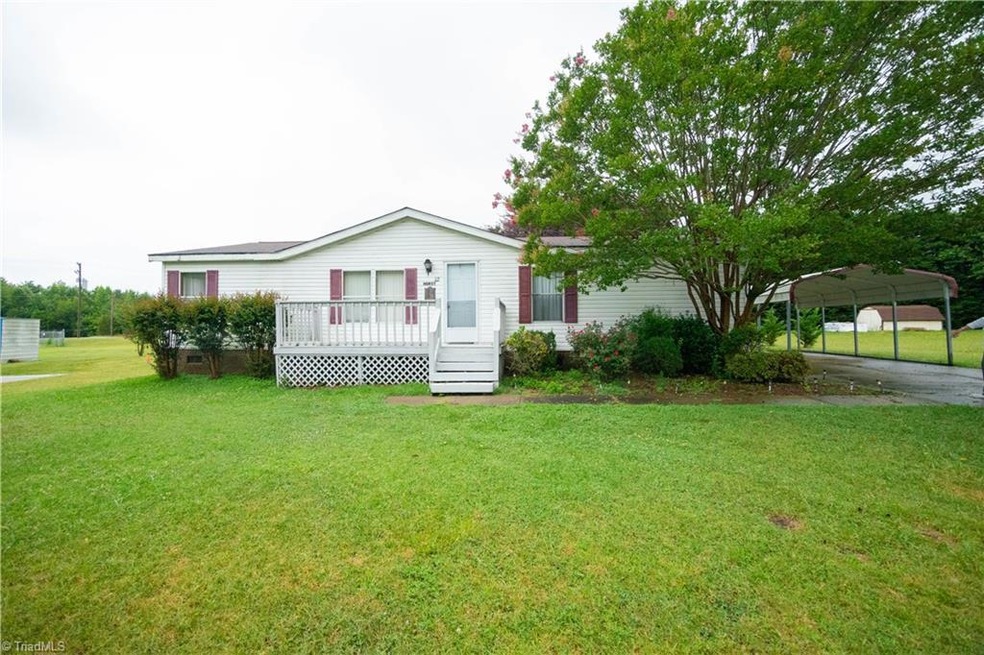 112 Bentbrook Rd, Statesville, NC 28677 - photo 1