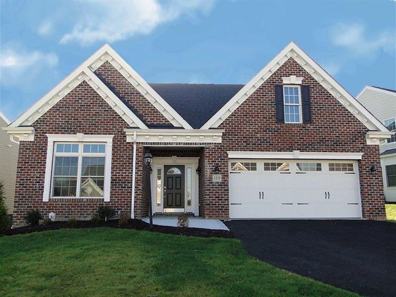 Excellent Curb Appeal!