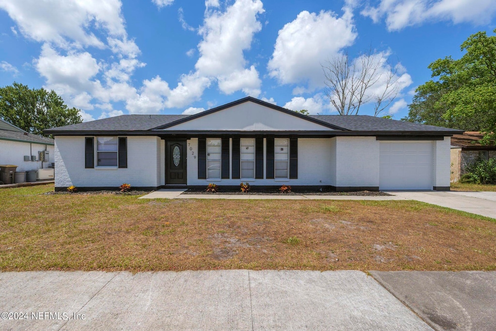 7029 Blache Ct, Jacksonville, FL 32210 - photo 1