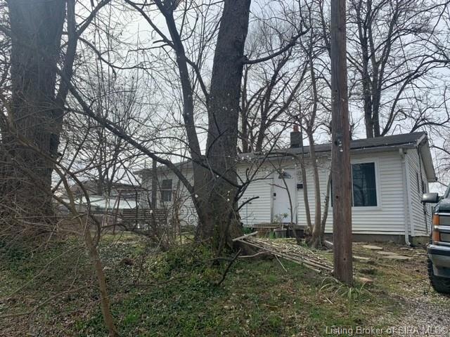 1541 E 8th St, New Albany, IN 47150 - photo 1