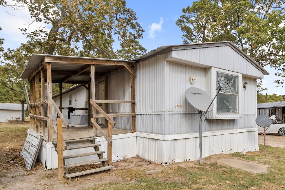 1202 US Highway 190 unit 13, Huntsville, TX 77340 - photo 1