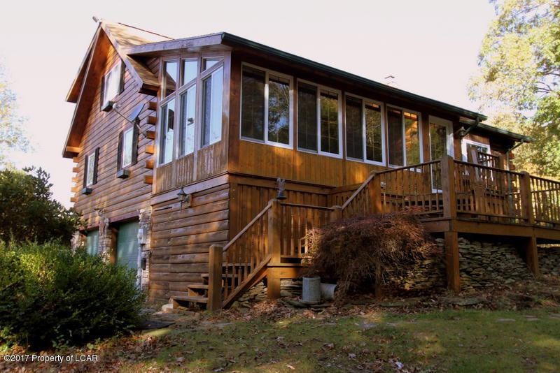 118 Red Oak Dr, Harveys Lake, PA 18618 - photo 1