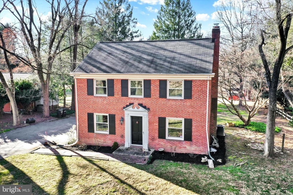 12232 Dover Rd, Reisterstown, MD 21136 - photo 1