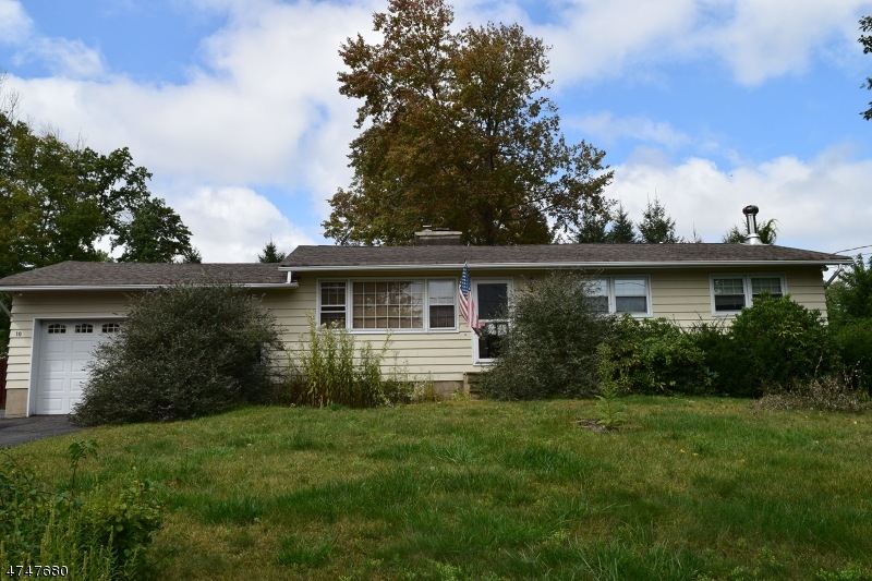 10 Starlight Rd, Oak Ridge, NJ 07438 - photo 1