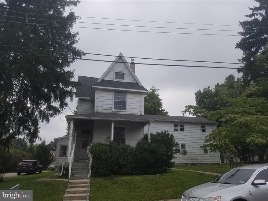 608 Heckel Ave unit 2, Spring City, PA 19475 - photo 1