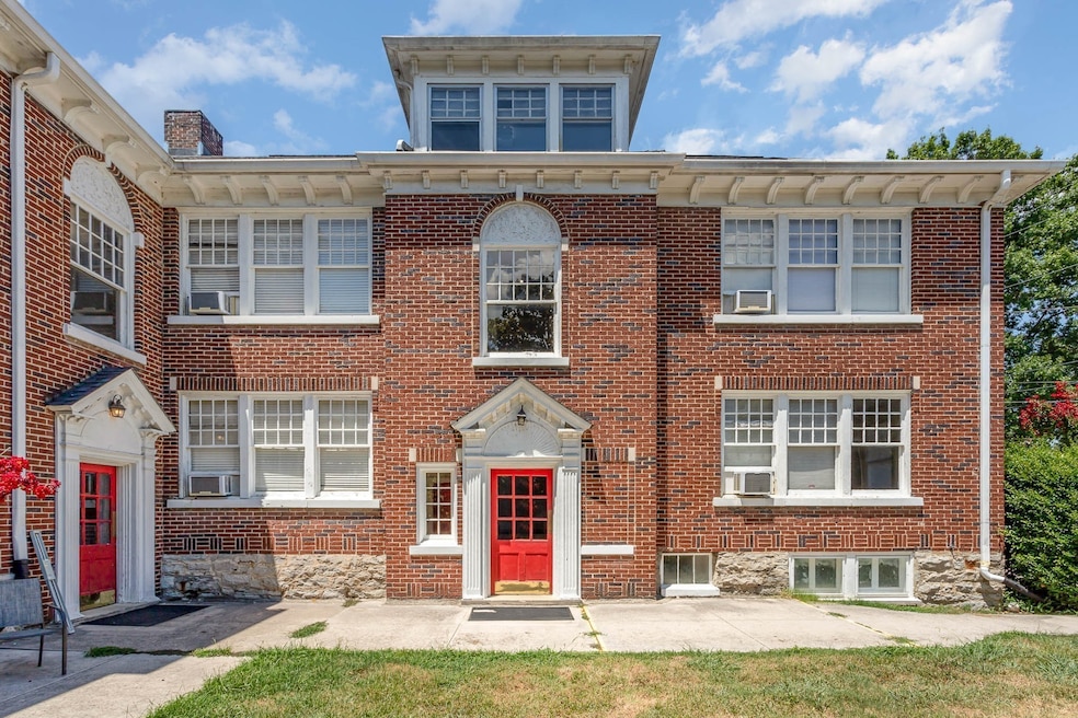 804 Walker St unit 4, Columbia, TN 38401 - photo 1