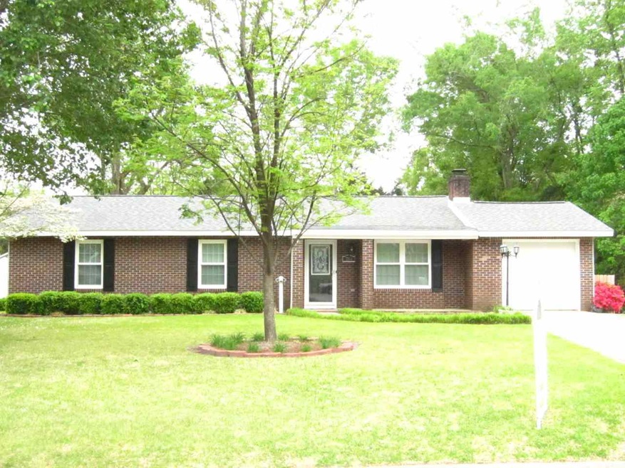 704 Plaza Dr, Jacksonville, NC 28540 - photo 1