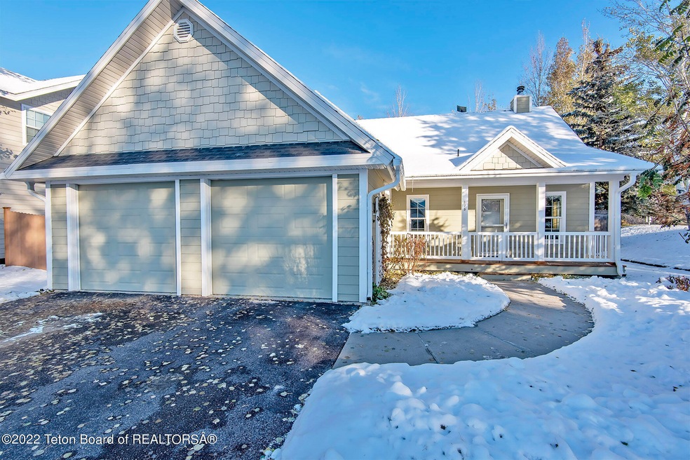 875 Eagles Rest Dr, Driggs, ID 83422 - photo 1