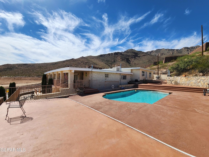 2333 Morehead Ave unit 2, El Paso, TX 79930 - photo 1