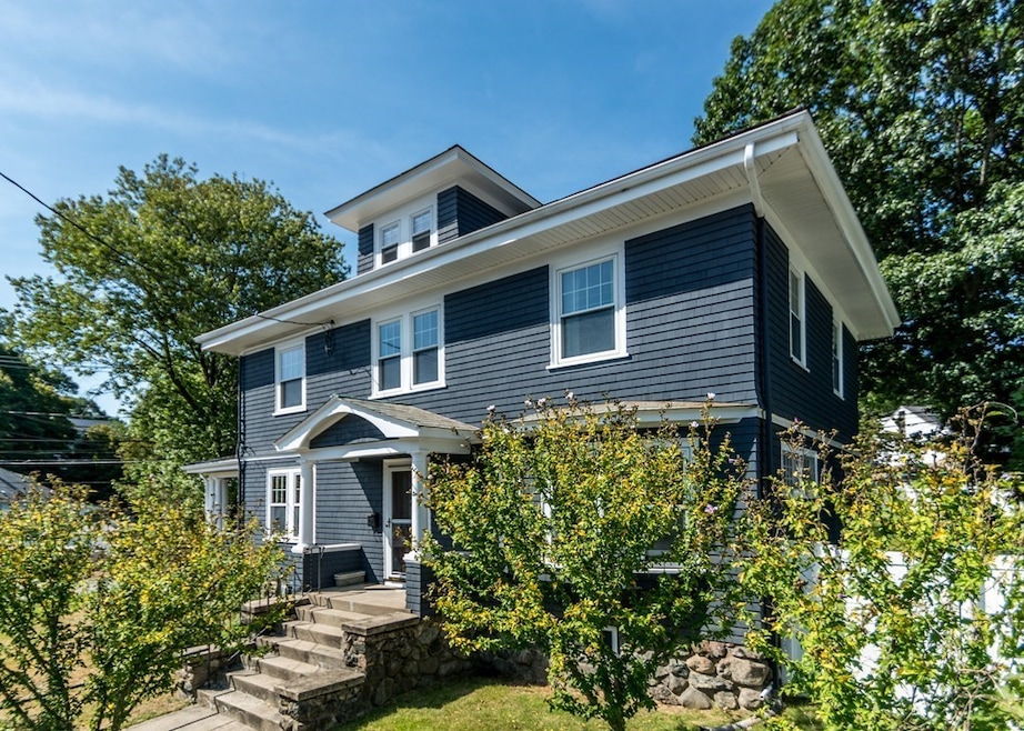 10 Sterling Rd, Waltham, MA 02451 - photo 1