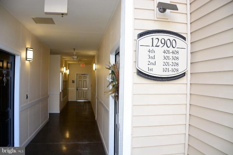 12900 Centre Park Cir unit 106, Herndon, VA 20171 - photo 1