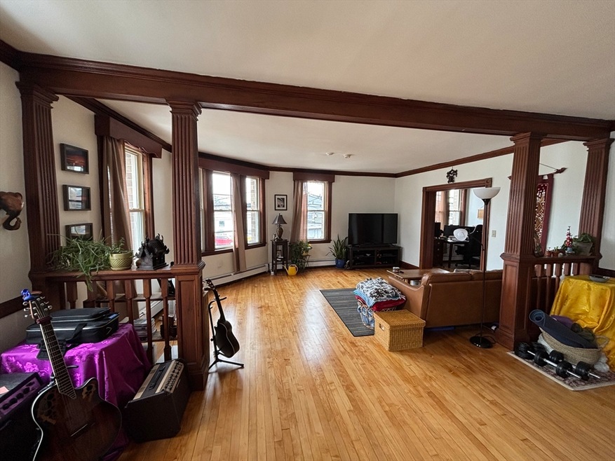 135 Prospect St unit 1, Waltham, MA 02453 - photo 1