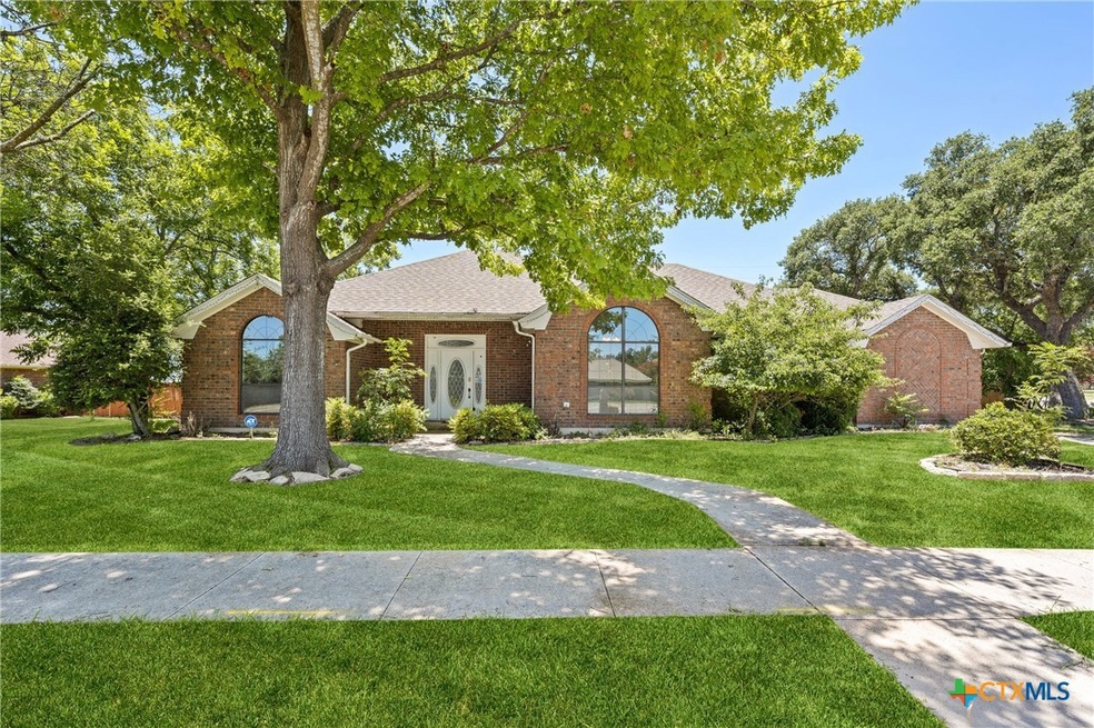 1502 Bowen Ave, Copperas Cove, TX 76522 - photo 1