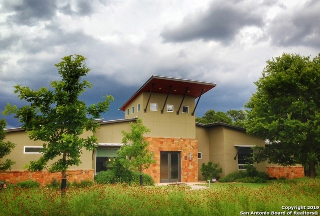 8530 Classic Oaks Ln, San Antonio, TX 78255 - photo 1