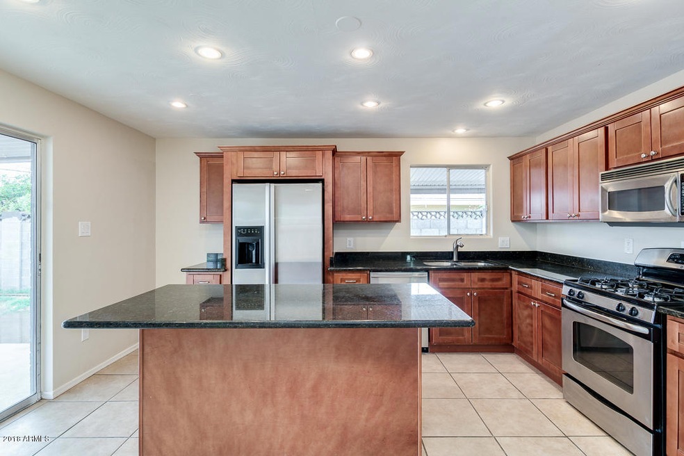 1433 E El Camino Dr, Phoenix, AZ 85020 - photo 1