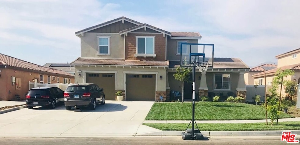 Sold $910,000 • Co-Listing Agent