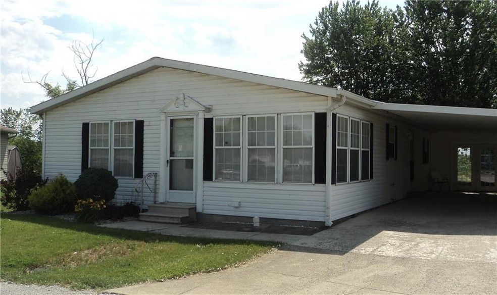 18 Eastlake Dr, Wapakoneta, OH 45895 - photo 1