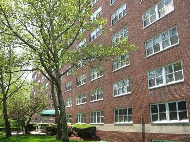 Parkway House unit 6E, Glen Ridge, NJ 07028 - photo 1