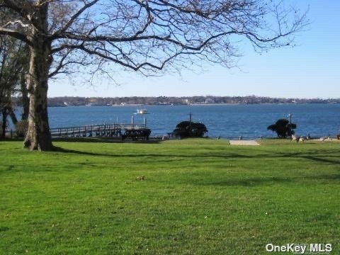 25 Dolphin Green unit G2B, Port Washington, NY 11050 - photo 1