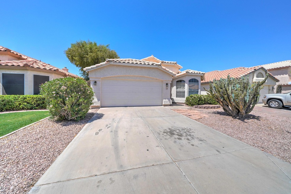 1258 W Myrna Ln-1